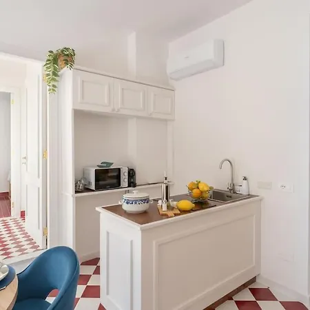 Apartment Sorrentovibes - Luxury New With Terrace - Sleeps 12 *
