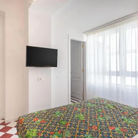 Sorrentovibes - Luxury New With Terrace - Sleeps 12 * Sorrento