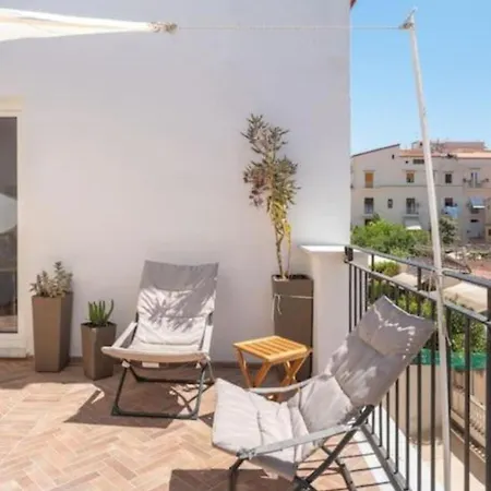 Lägenhet Sorrentovibes - Luxury New With Terrace - Sleeps 12 *