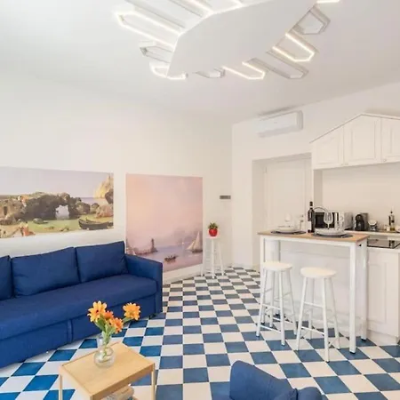 Lägenhet Sorrentovibes - Luxury New With Terrace - Sleeps 12 *