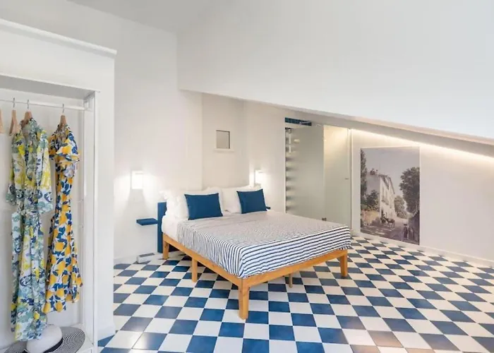 Sorrentovibes - Luxury New With Terrace - Sleeps 12 * Sorrento